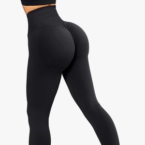 2 black leggings